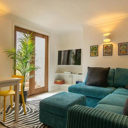 -Newly Refurbished- Stylish Apartment 5 Minutes From Station W Garden Brighton ภายนอก รูปภาพ