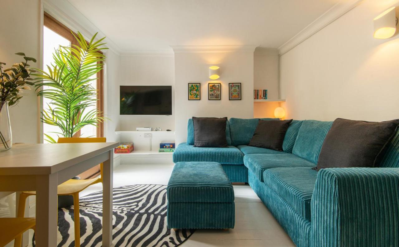 -Newly Refurbished- Stylish Apartment 5 Minutes From Station W Garden Brighton ภายนอก รูปภาพ